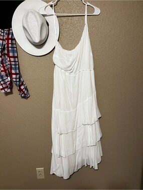 Lulu's White Tiered Spaghetti-Strap Maxi Dress